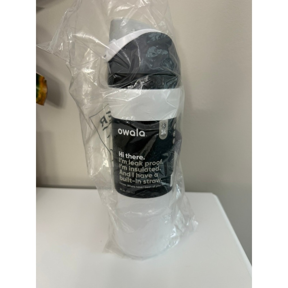 Owala FreeSip Water Bottle Unisex 24oz Black White Insulated Stainless NWT